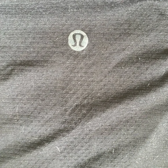Lululemon Swiftly Tech 2.0 in Black - Picture 2 of 3